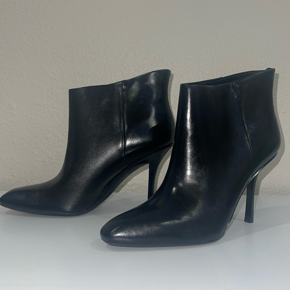 Calvin Klein ✨ MIM Cloe Leather Asymmetrical Booties- Size 6